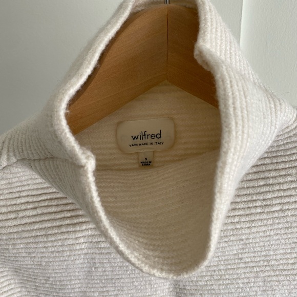 SOLD - Wilfred Thick White Italian Yarn, 100% Wool - Picture 4 of 5